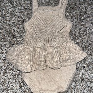 Old Navy Knit Baby Romper in Tan
